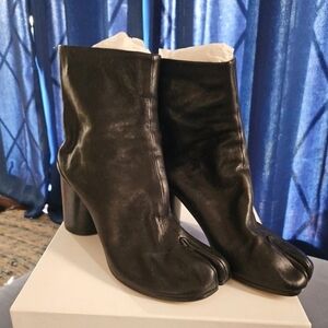 Women's Black Leather Ankle Boots